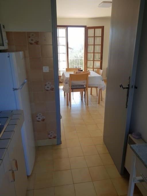 Residence Lou Cigaloun - Ana Location Gréoux-les-Bains المظهر الخارجي الصورة