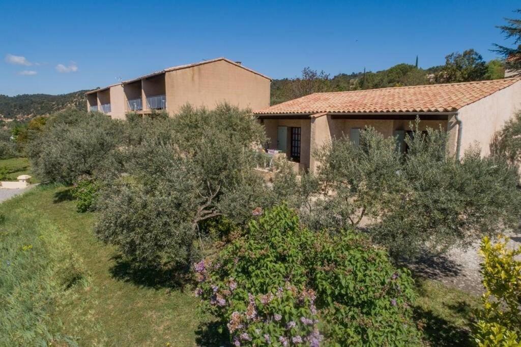 Residence Lou Cigaloun - Ana Location Gréoux-les-Bains المظهر الخارجي الصورة