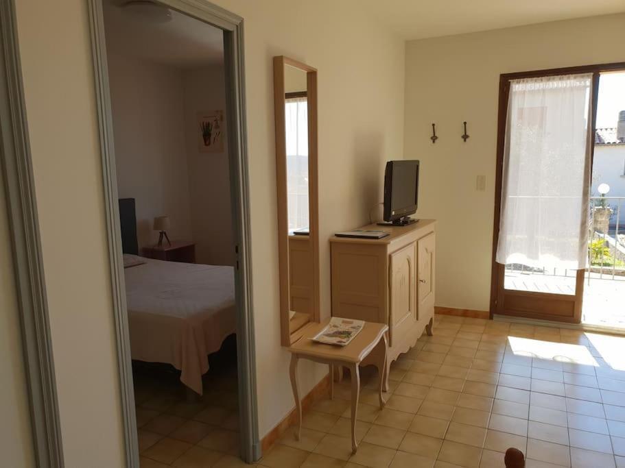 Residence Lou Cigaloun - Ana Location Gréoux-les-Bains المظهر الخارجي الصورة