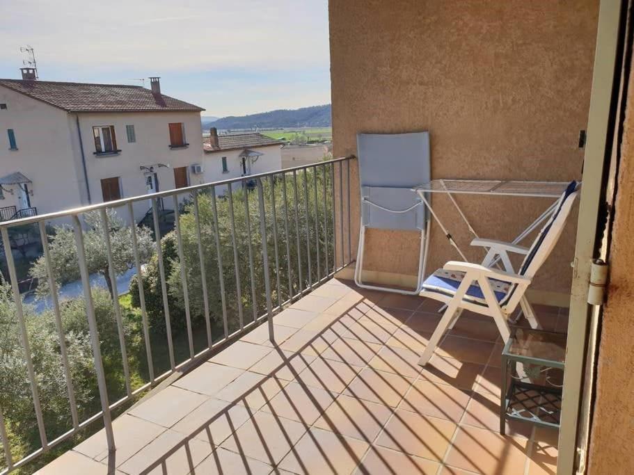 Residence Lou Cigaloun - Ana Location Gréoux-les-Bains المظهر الخارجي الصورة
